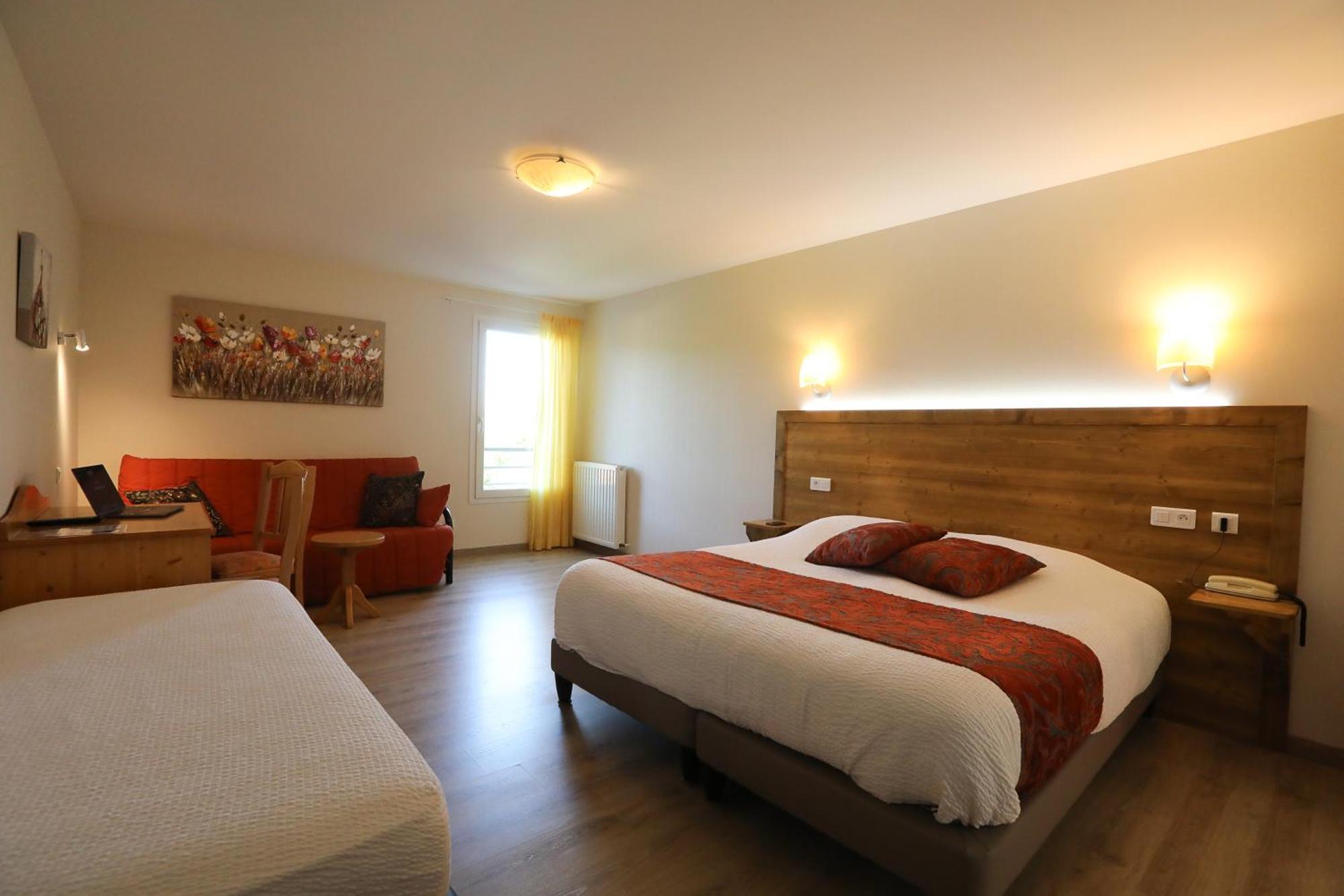 Logis Hotel Spa Restaurant Le Provence Lanarce Ngoại thất bức ảnh