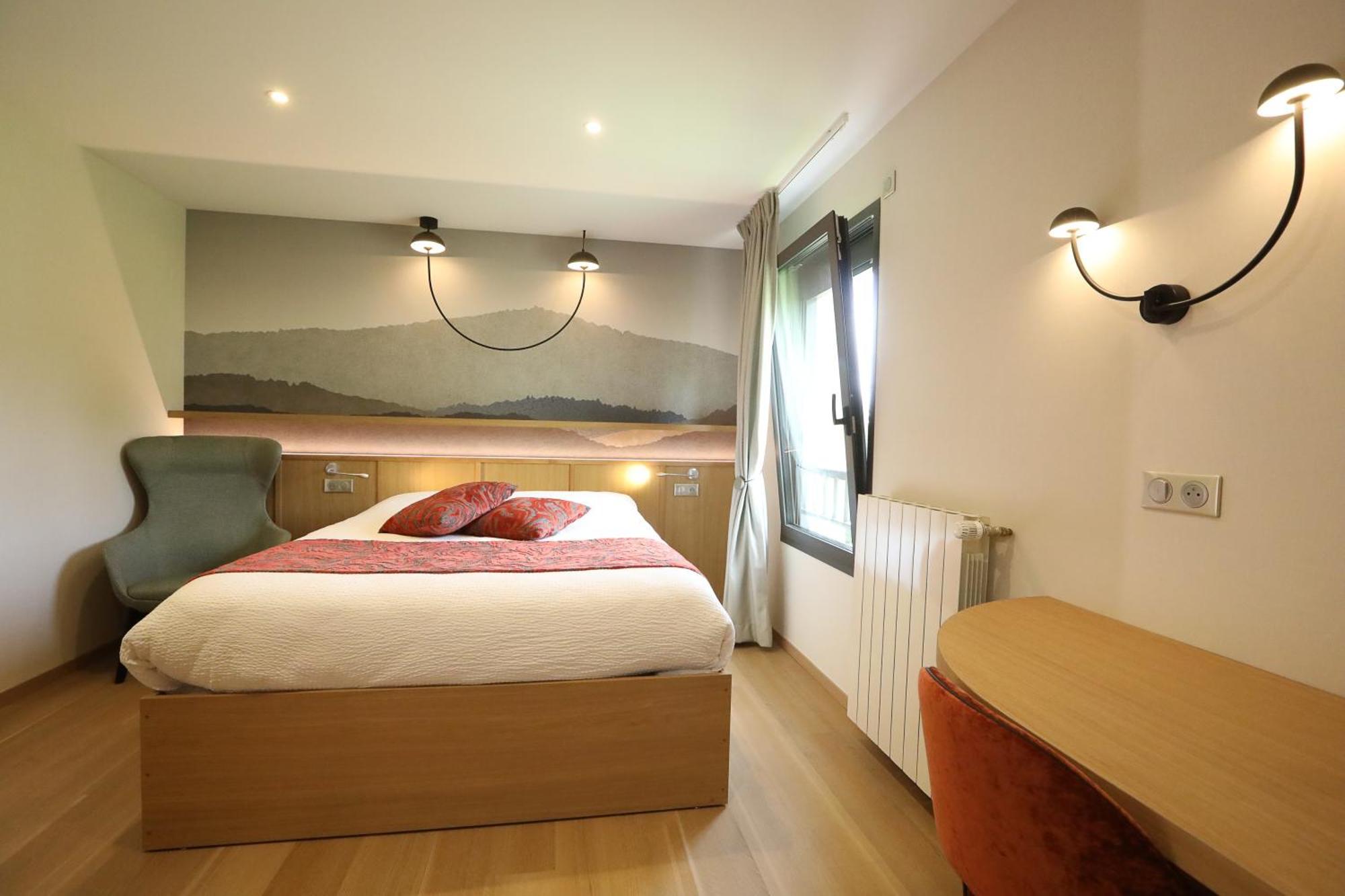 Logis Hotel Spa Restaurant Le Provence Lanarce Ngoại thất bức ảnh