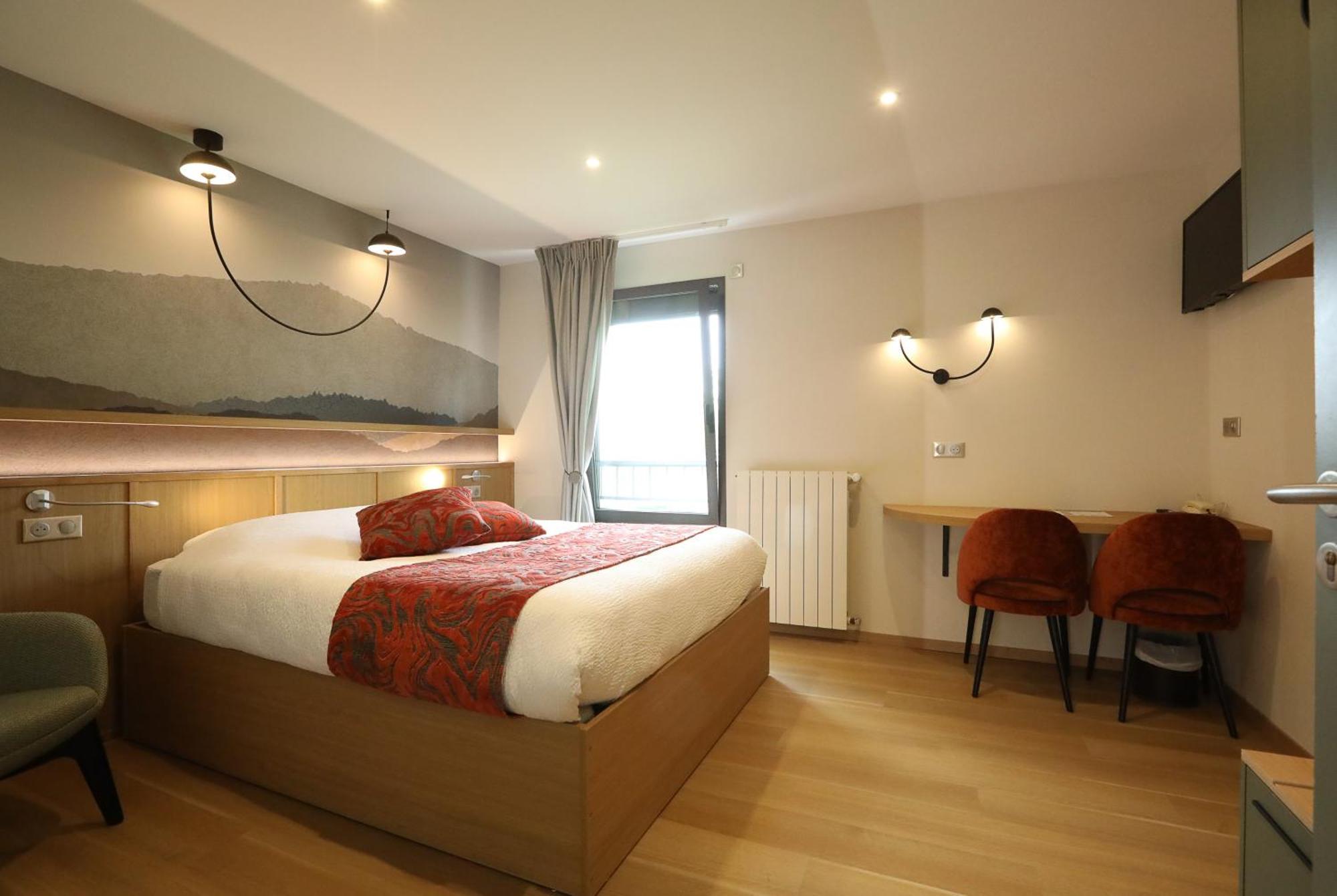 Logis Hotel Spa Restaurant Le Provence Lanarce Ngoại thất bức ảnh