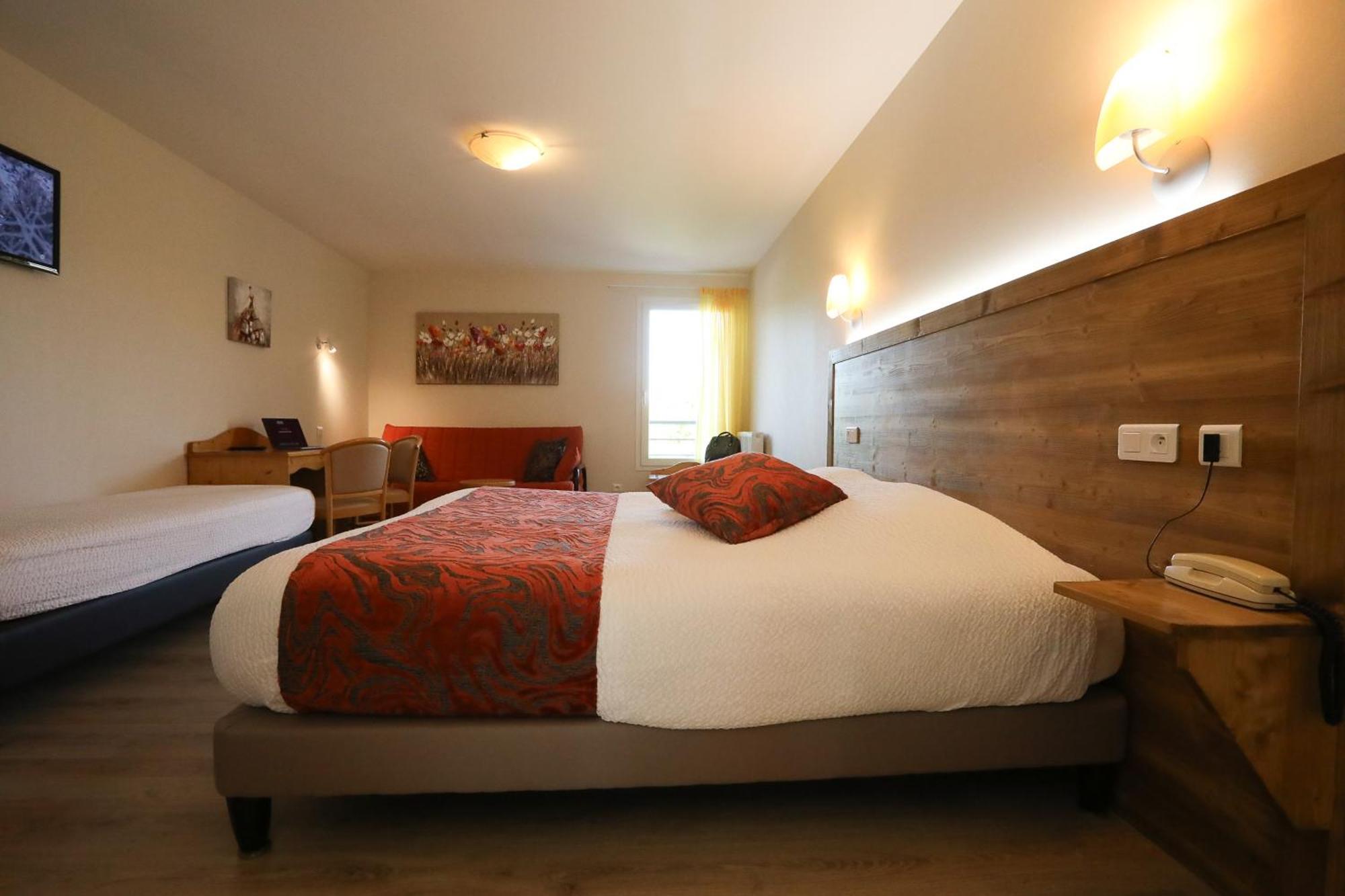 Logis Hotel Spa Restaurant Le Provence Lanarce Ngoại thất bức ảnh