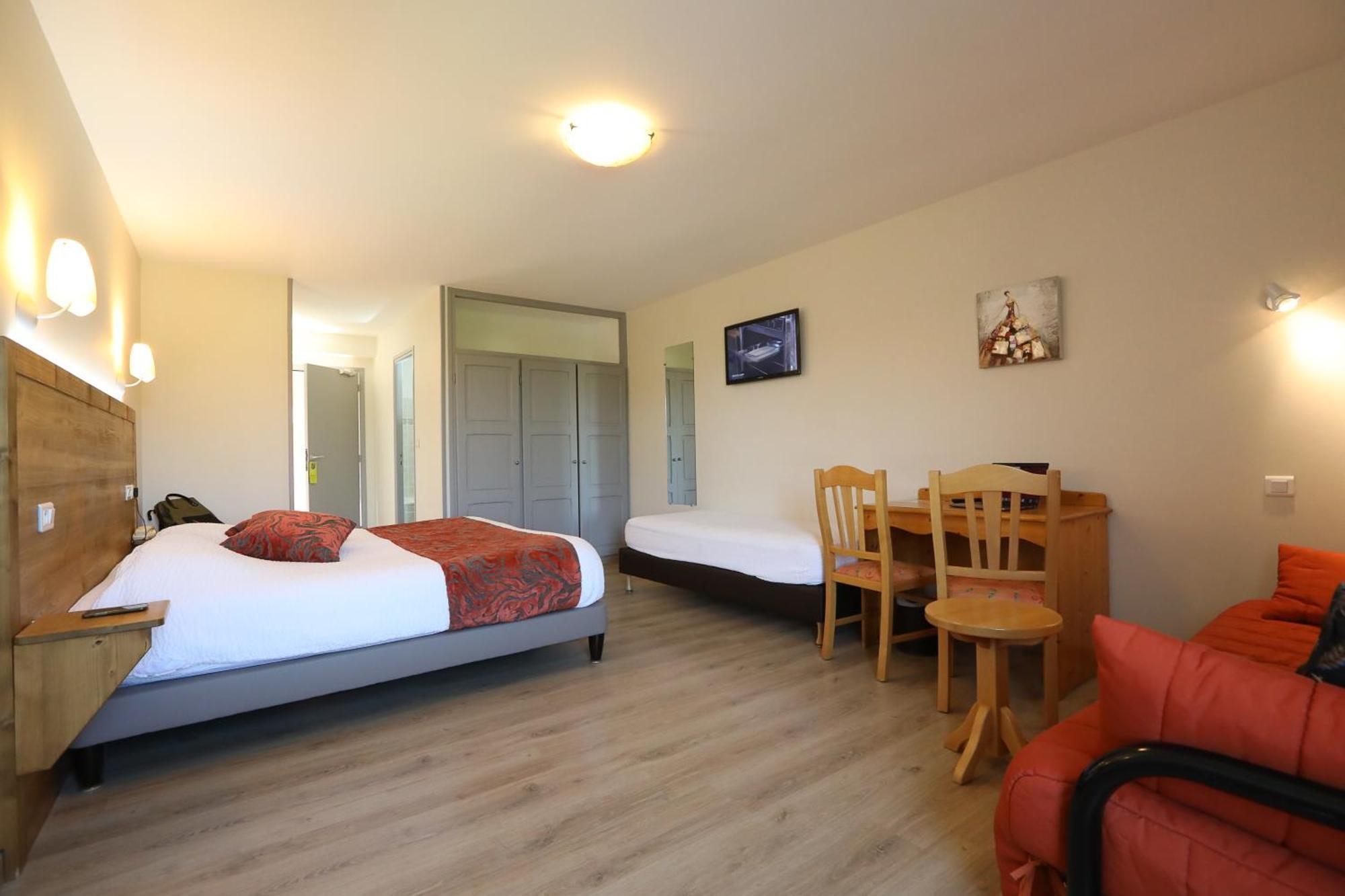 Logis Hotel Spa Restaurant Le Provence Lanarce Ngoại thất bức ảnh